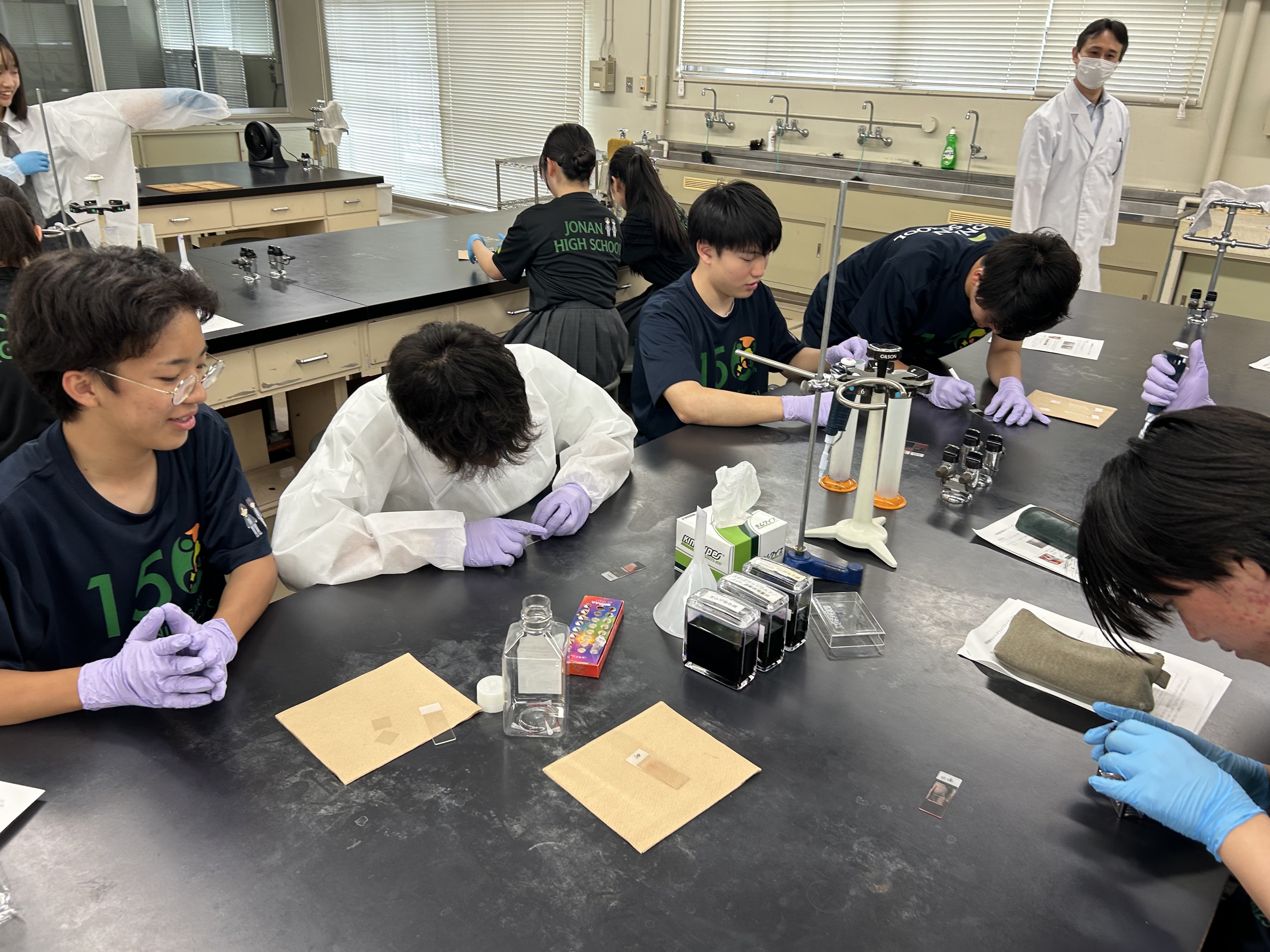 48BC0105-FC09-4087-9CAA-BF16E88684BC