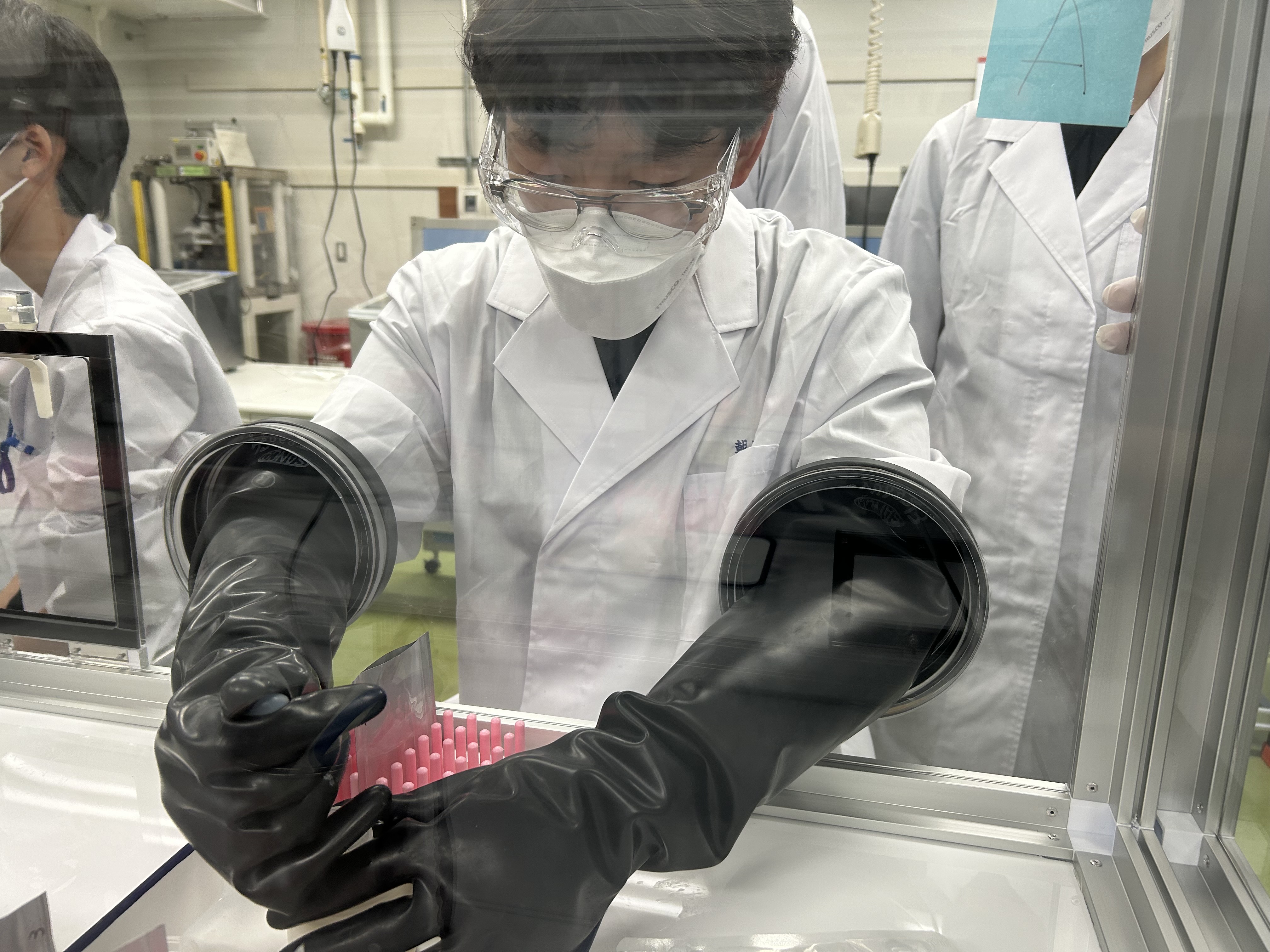 6B26A72D-D857-42E2-9918-4FE40C849752