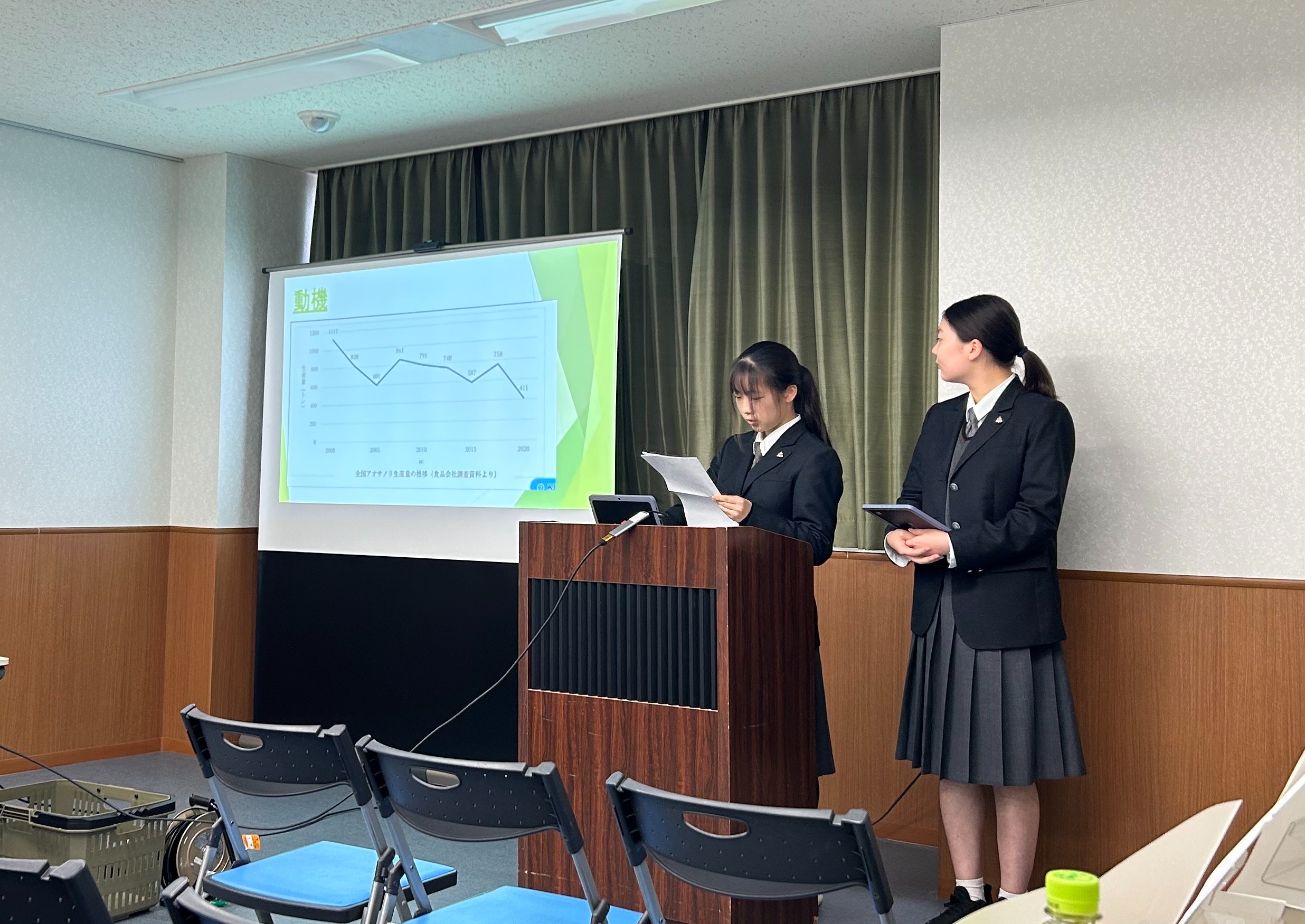 51726BE3-4D2F-4DE3-AB33-00C2DBECEE7E