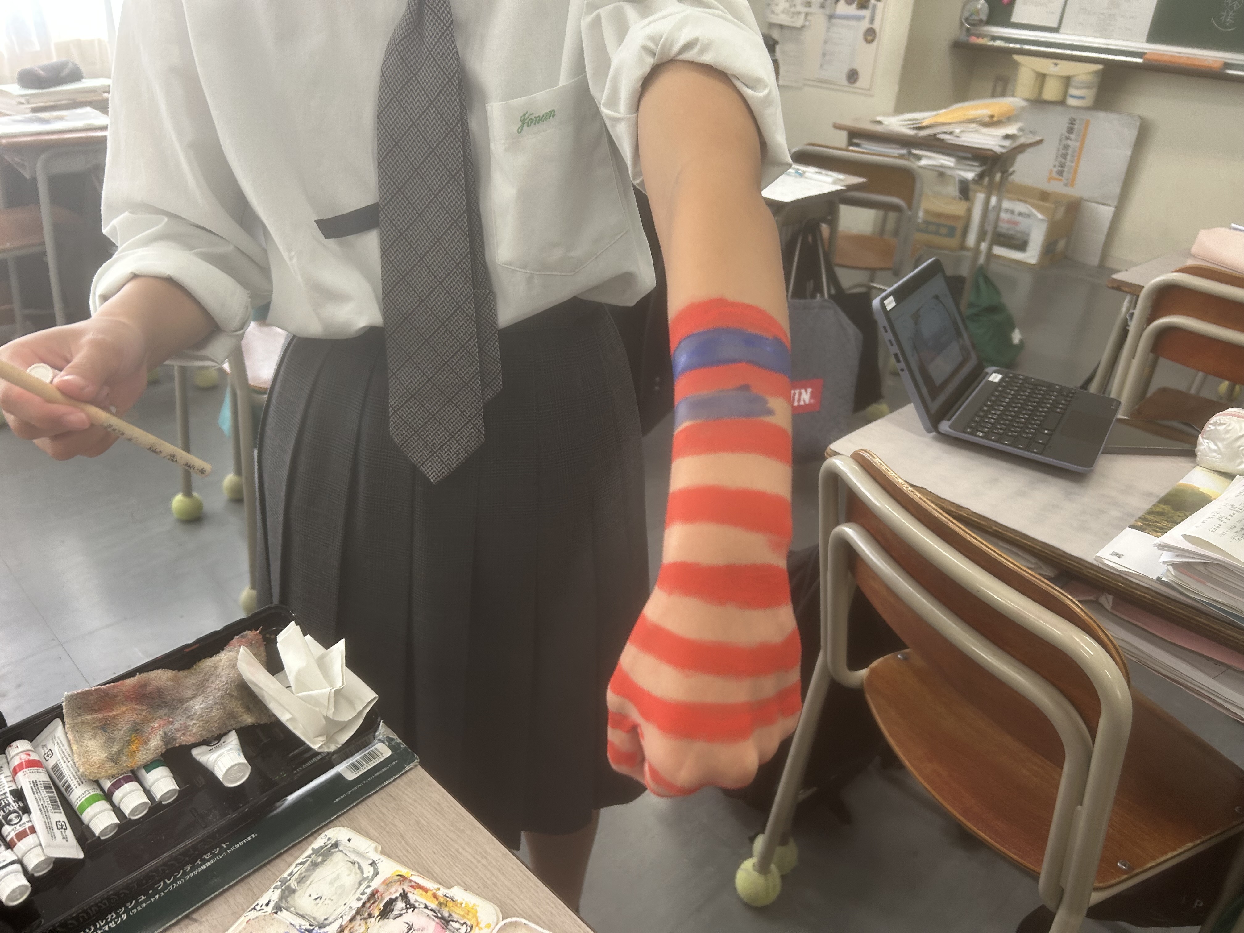 0CF6CAC3-74F3-430E-B7C7-1716518F9FB5