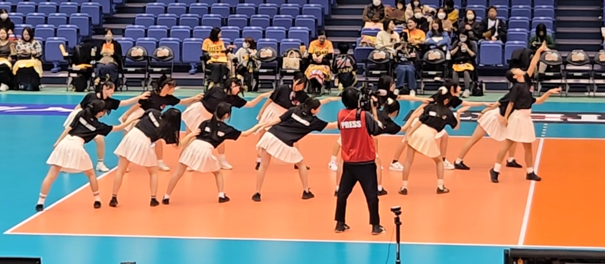 Screenshot_20251208_220708_Video Player