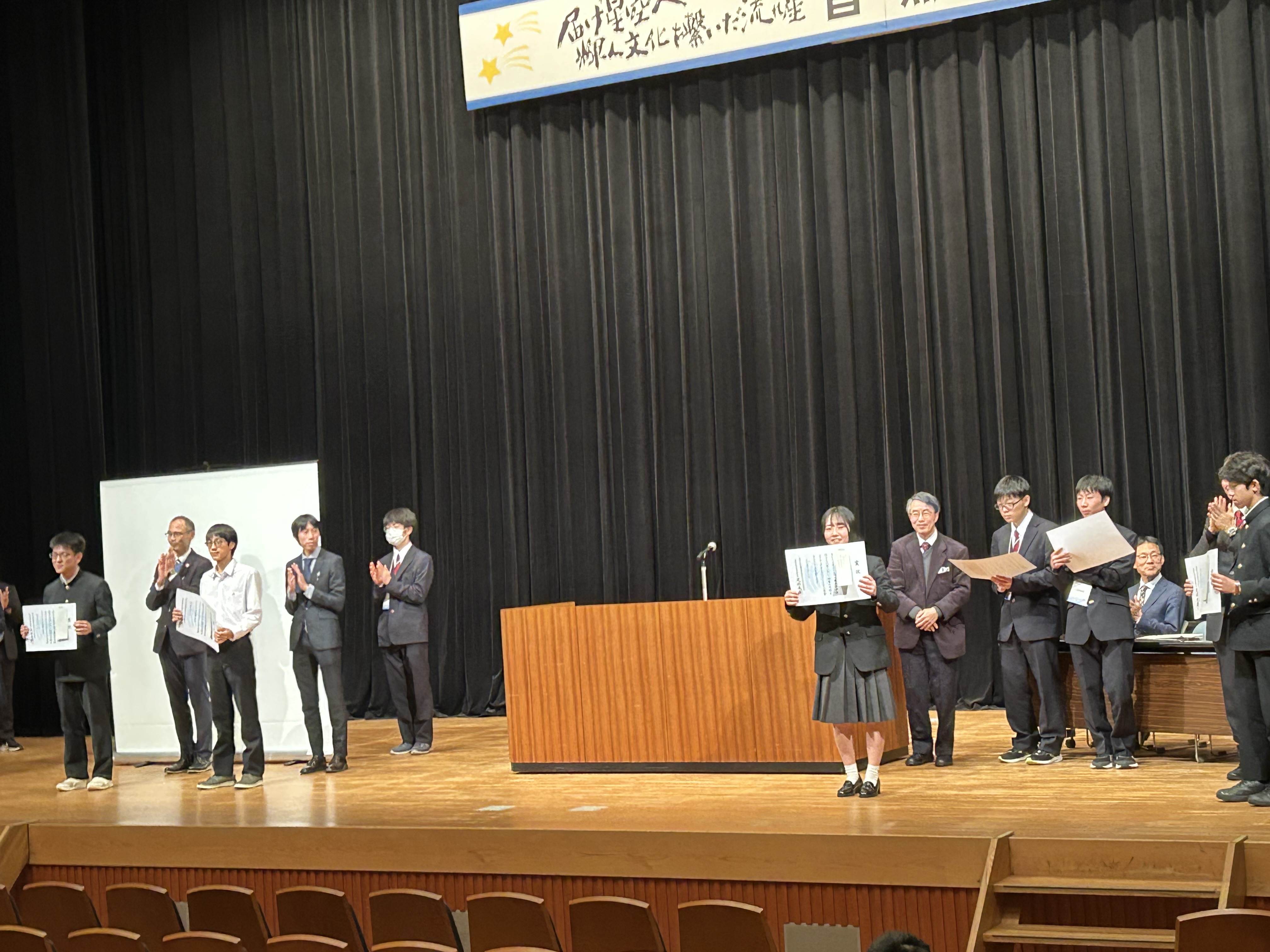 4E982035-4F93-4177-900E-B95ED210364F