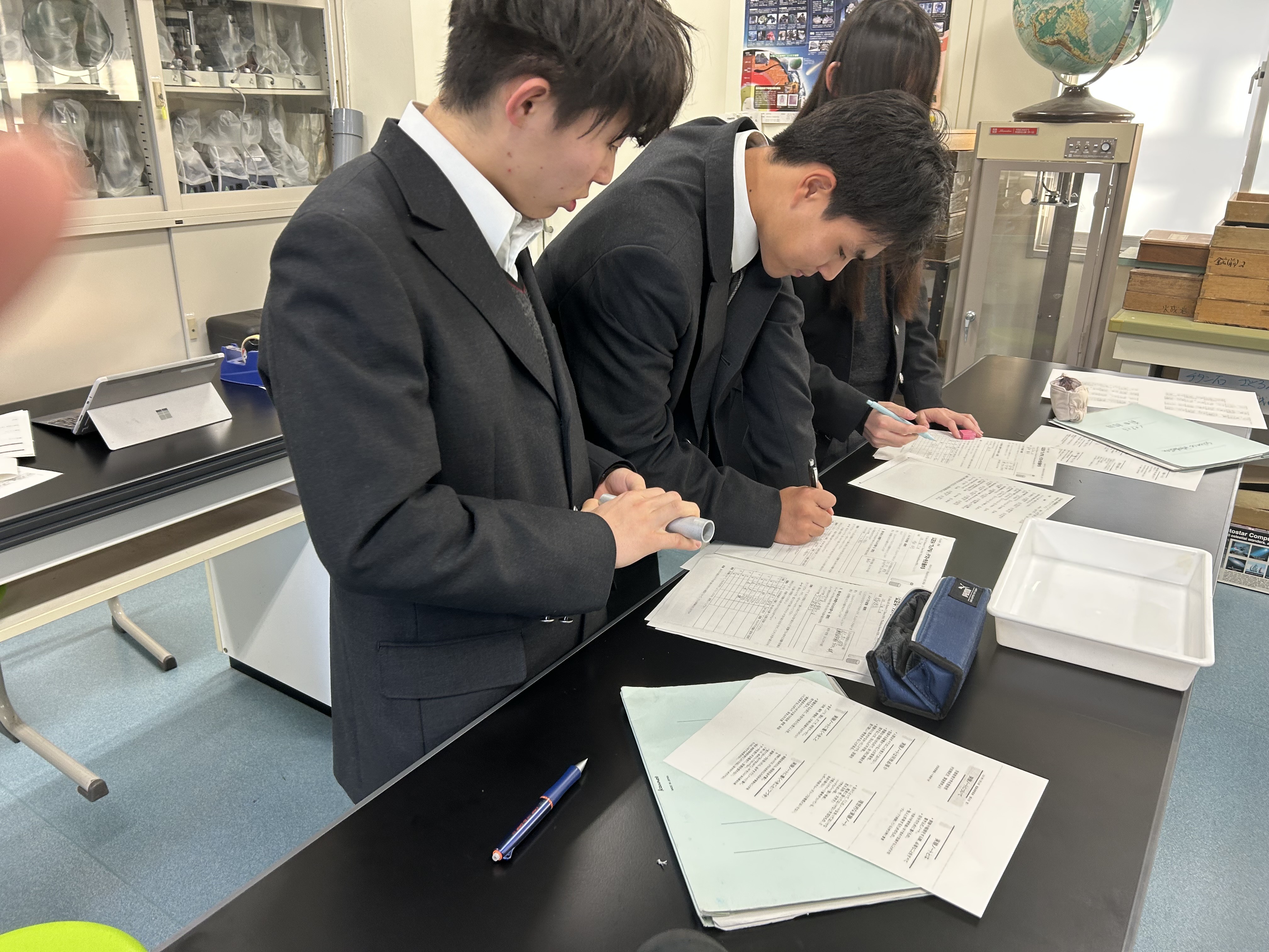 21DCB2A3-46A4-4A0B-9396-B884C9F45A71