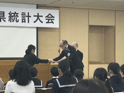 EE01C2A8-8400-400A-9B67-3B6C8F8FF788