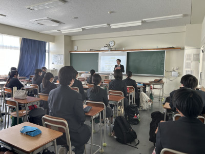 ②5735AF29-B8EC-447D-9C86-72FCF625B360