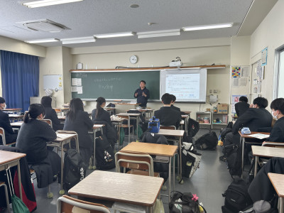 ⑤D114E467-09B2-4AB9-9416-00C827F85B2A