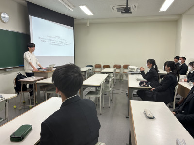 ⑩148FA47E-7FED-4AEB-8F6C-4AD3928FCE1B