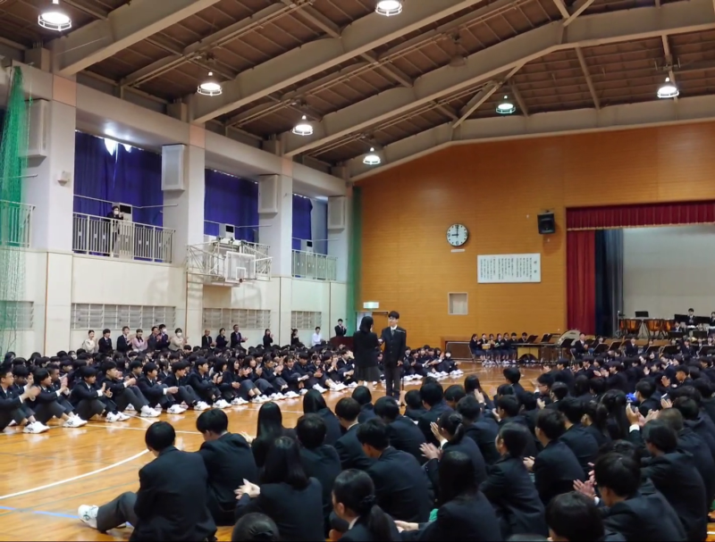 vlcsnap-2026-04-14-19h26m24s201