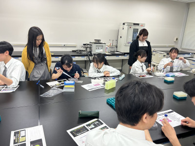 813075EC-0DEB-4150-851E-0641378BFC7F